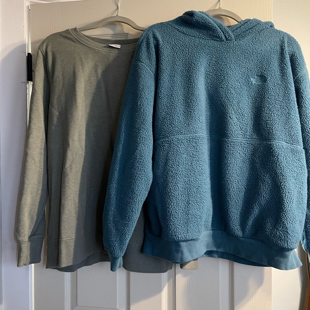 North face sweaters